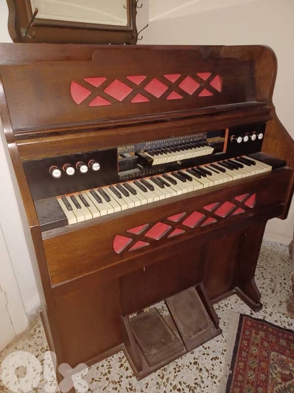 HARMONIUM VINTAGE 3