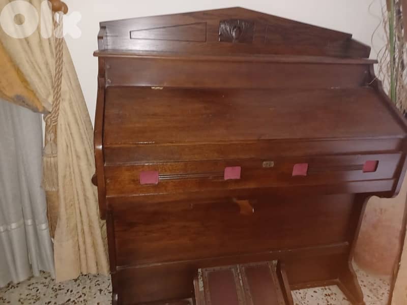HARMONIUM VINTAGE 4