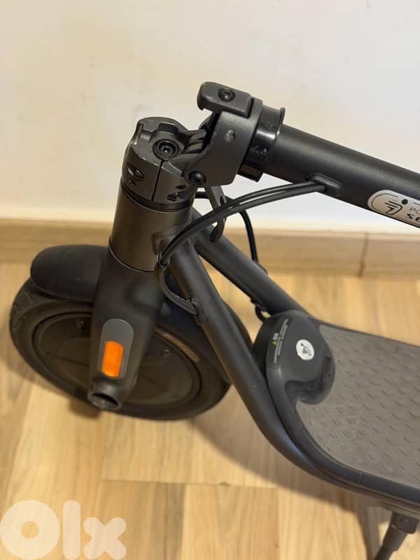 Ninebot F20 electrical scooter-used very good condition 3