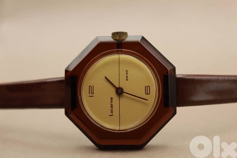 Vintage Lucerne, manual-winding 3