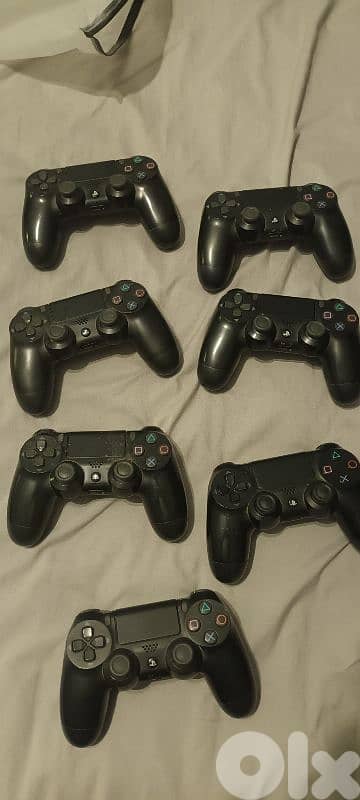 7 ps4 original used controllers 0