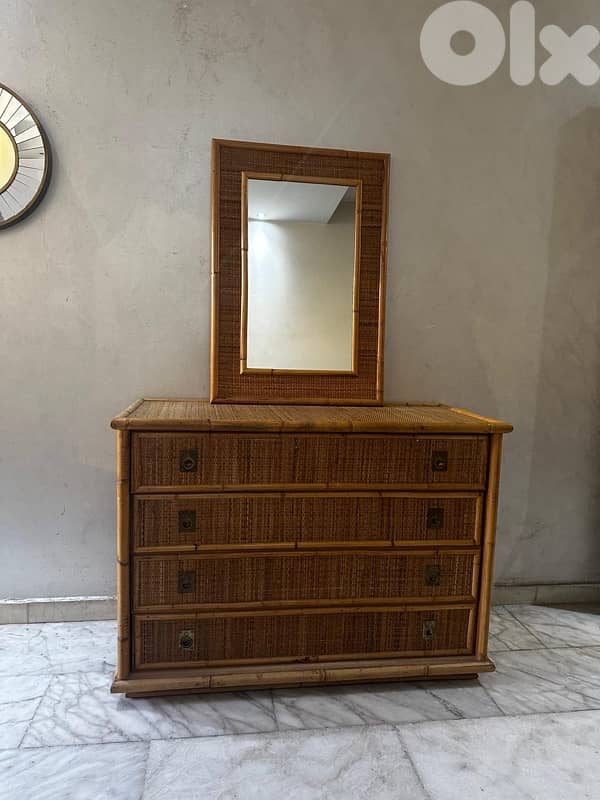 vintage bamboo dresser like new. 320$ 7