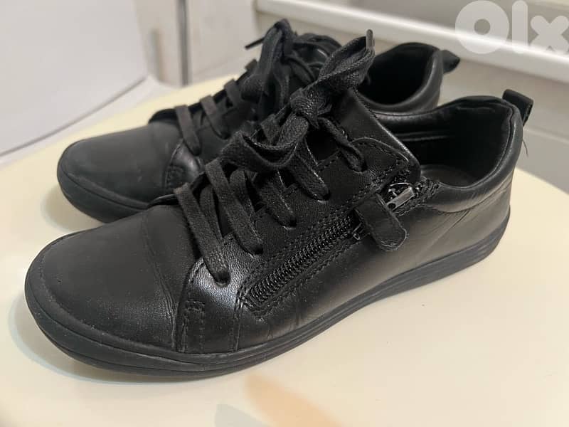 shoes size 31-32-33 10