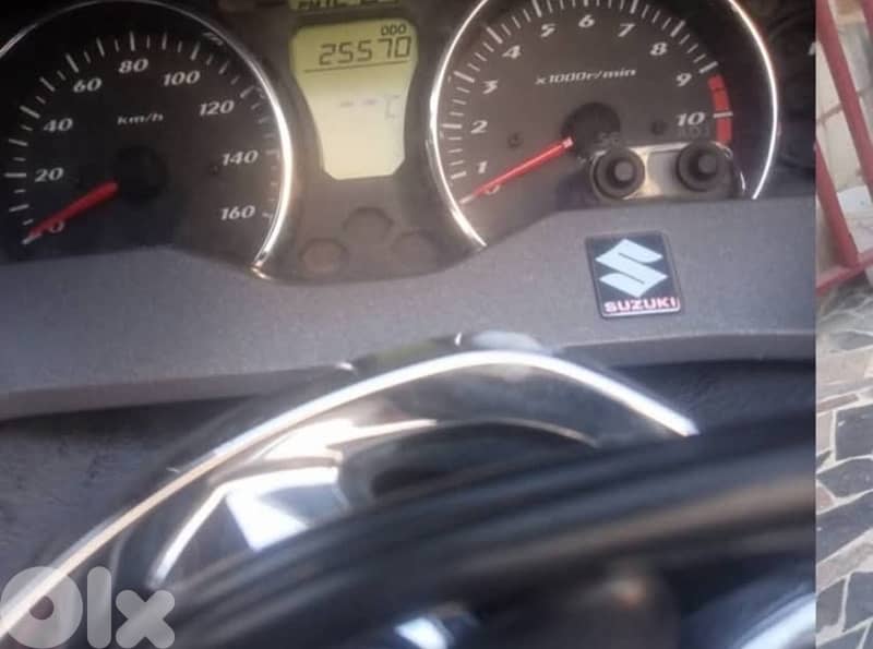 Suzuki skywave 250 cc 4