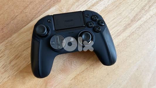 Nacon Revolution 5 Pro