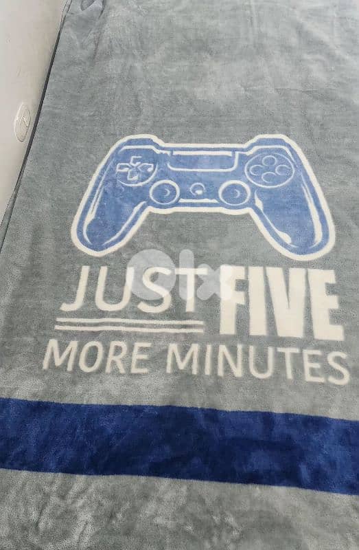 2 blankets (cannon) 1