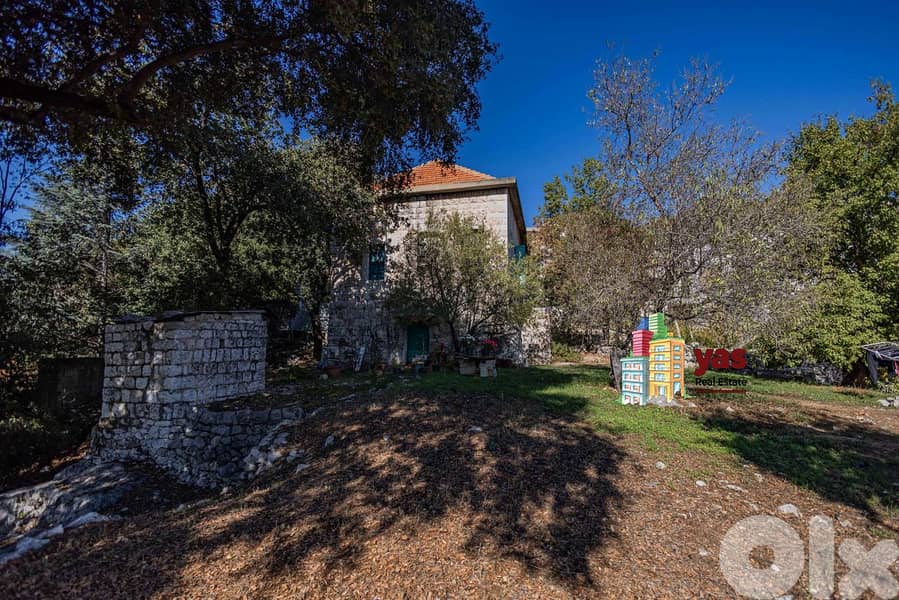 Ajaltoun 200m2 Traditional House  | 1800m2 Land | Private Street | GA 5