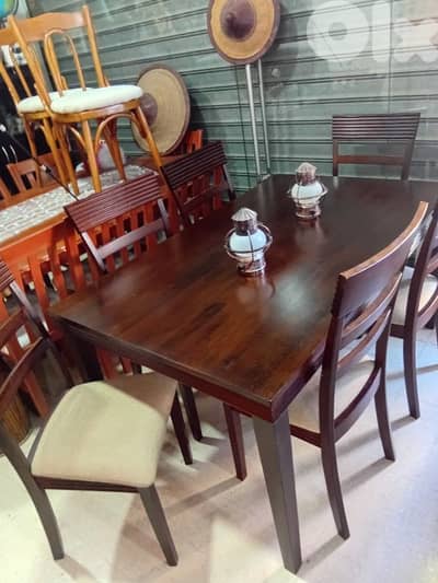 صفرا ٦كراسي شبه جديد