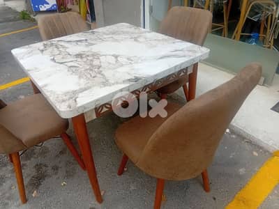 طاولي اوروبي شبه جديد