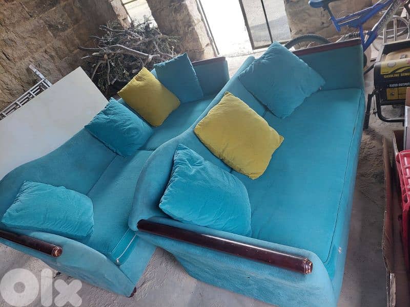 2 sofas 1