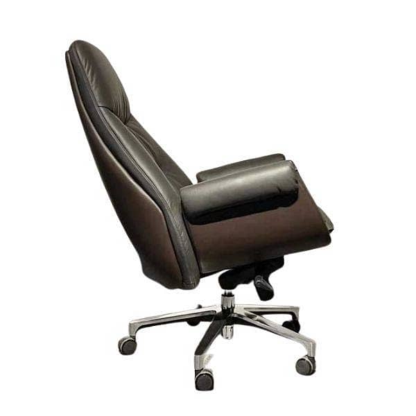 the 1921 boss chair 2