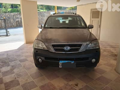 Kia.  Sorento.  2003.6. Cylinder. 4x4