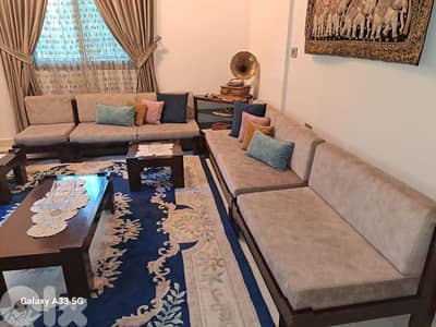 غرفة جلوس للبيع