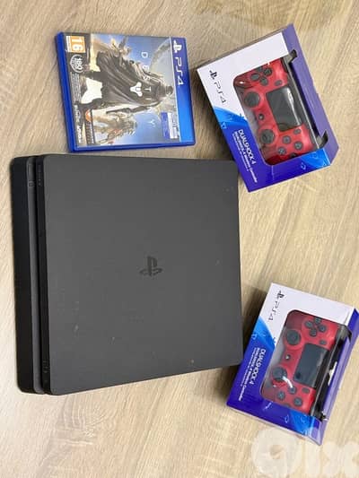 Ps4 slim 500GB + 2 New controller + 1 game (excellent condition)