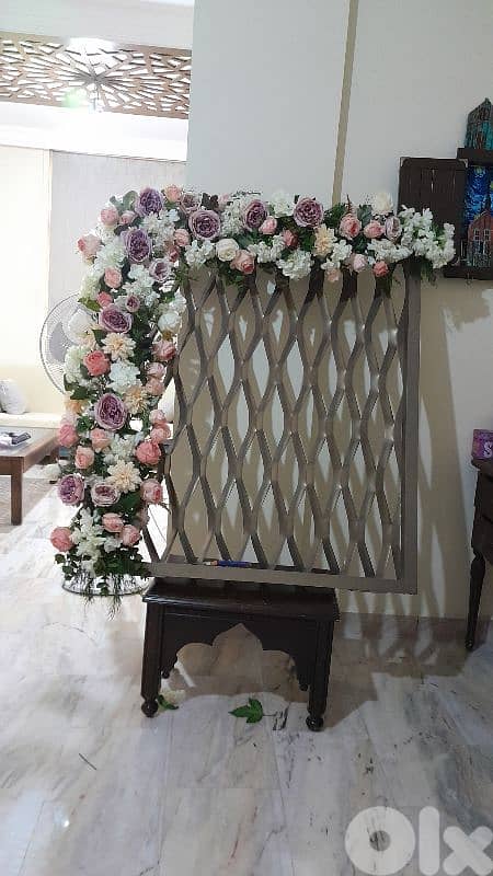 flower decoration with aluminum frame 0