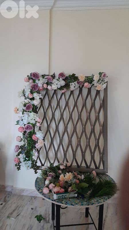 flower decoration with aluminum frame 1