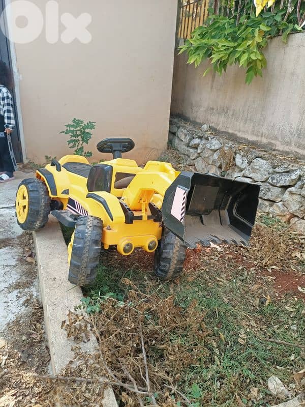 جرافة لعبة مستعملة للبيع 3