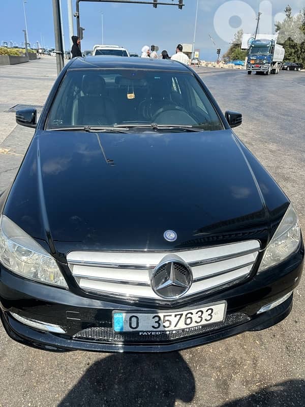 Mercedes-Benz C-Class 2011 0