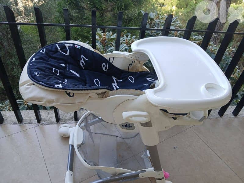 highchair 2