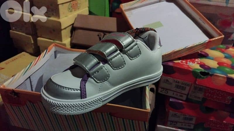 شوزات للبيع 8