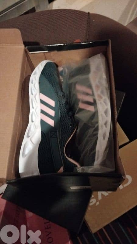 شوزات للبيع 10