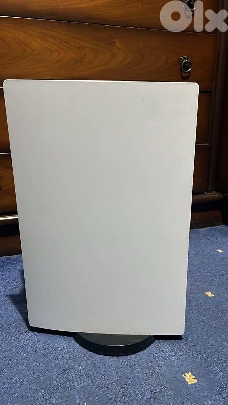 PS5 digital with 2 controllers 3