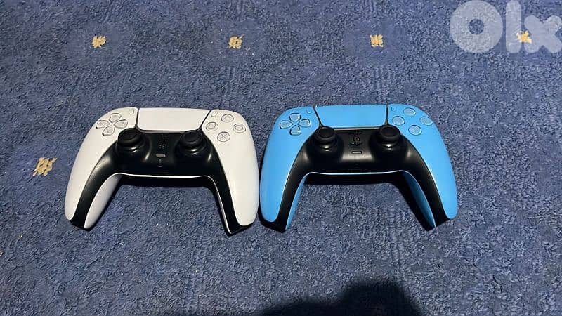 PS5 digital with 2 controllers 6