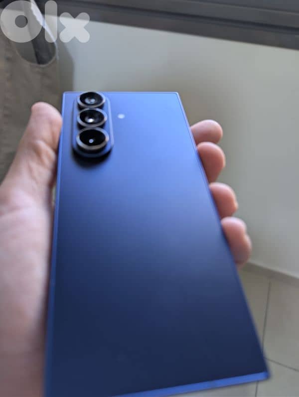 Sumsung Galaxy Z Fold 7 - Blue - 12 Ram- 256 GB 4