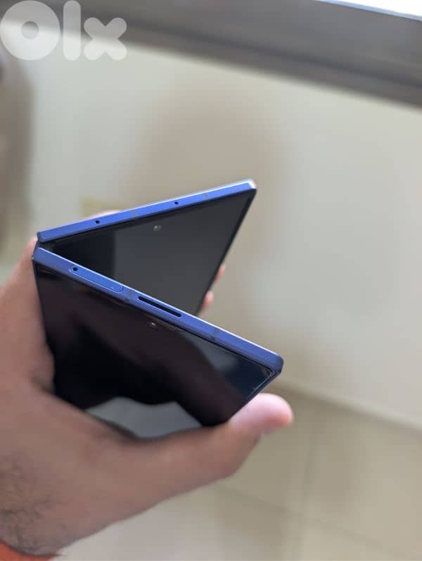 Sumsung Galaxy Z Fold 7 - Blue - 12 Ram- 256 GB 8