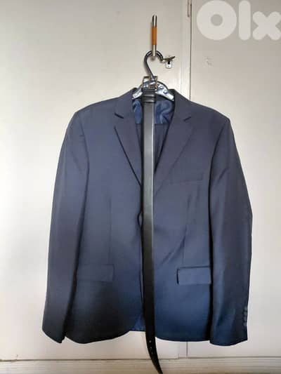 Navy suit + belt