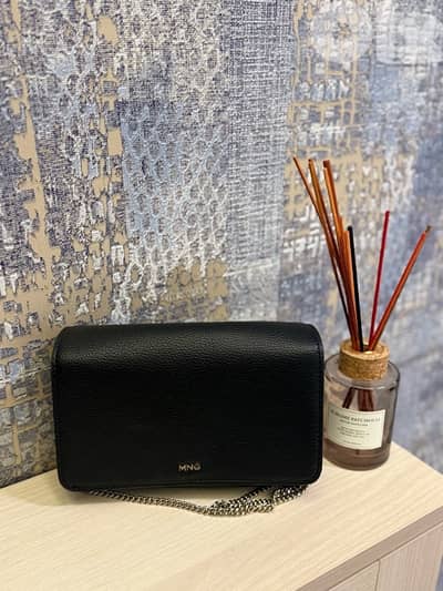 SMALL CROSSBODY BAG from mango