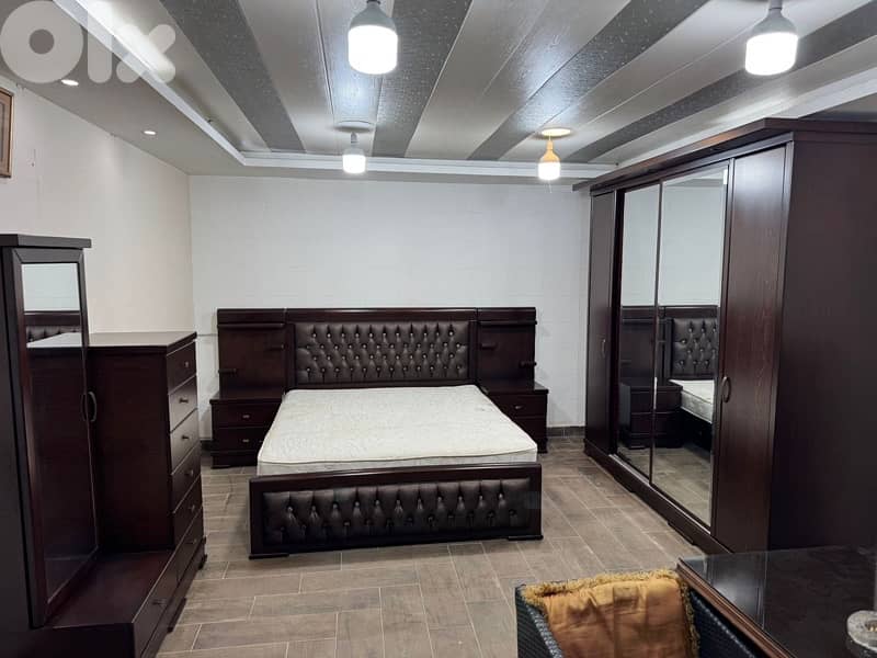 غرفه نوم خشب لاتيه وزان ملبس قشرا سنديان 1