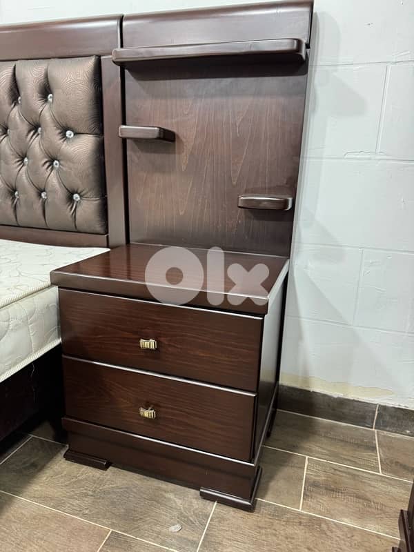 غرفه نوم خشب لاتيه وزان ملبس قشرا سنديان 11