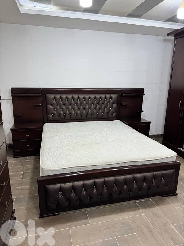 غرفه نوم خشب لاتيه وزان ملبس قشرا سنديان 12