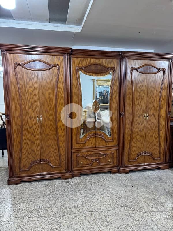 غرفه نوم خشب لاتيه وزان ملبسه قشرا سنديان 7