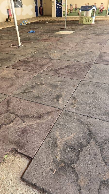 Full daycare equipments 12