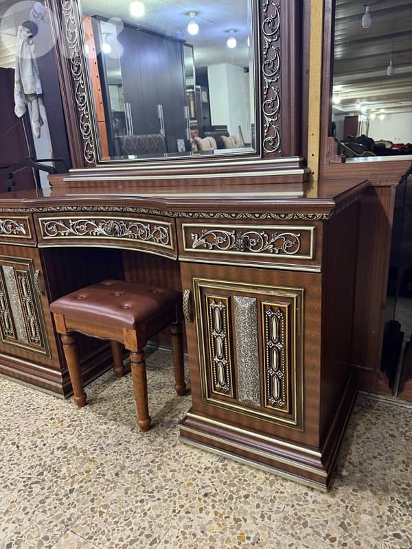 غرفه نوم رائيسه ملوكيه صنع ماليزي 7