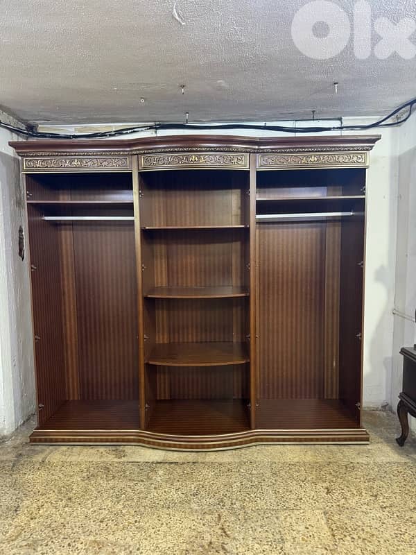 غرفه نوم رائيسه ملوكيه صنع ماليزي 8