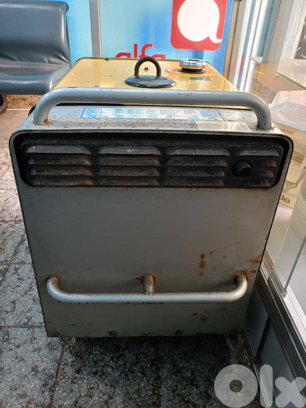 مولد كهرباء بنزين صامت كتير نظيف بطارية جديدة 3