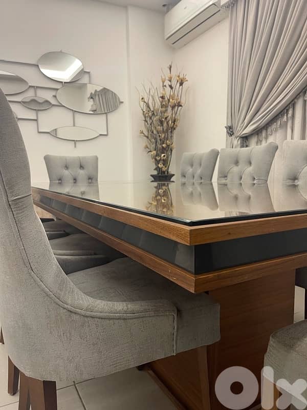 For sale , dining table with 8 chairs 1