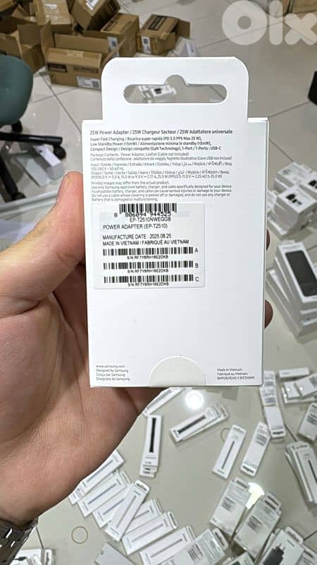 Samsung 25w pd adapter usb-c 3 pin white 1