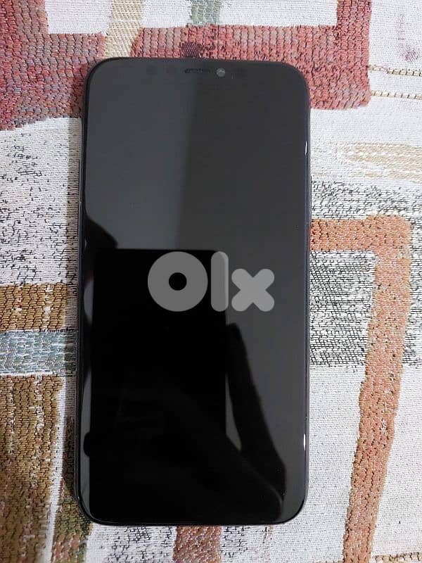 barely used iphone 11 pro for sale 0