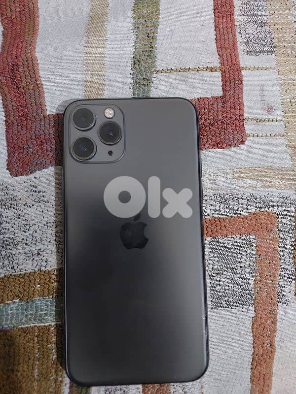 barely used iphone 11 pro for sale 1
