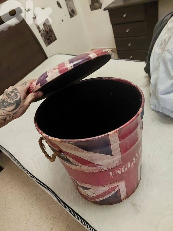 wall decorantion and room 5