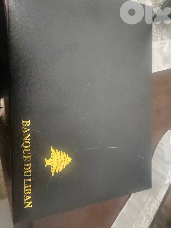 لوحة تذكارية ذهبية محدودة الإصدار – مصرف لبنان (2012/3000 1