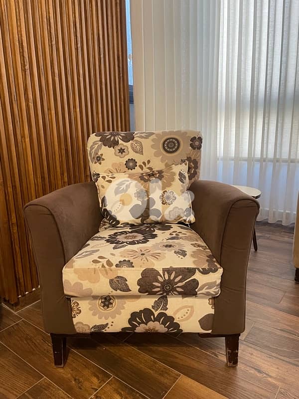 صالون بحالة جيدة جدا 1