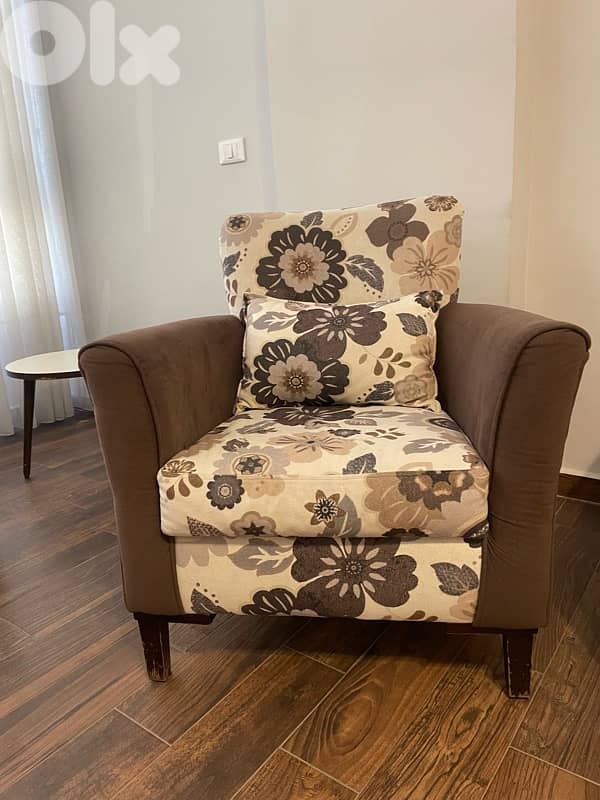 صالون بحالة جيدة جدا 2