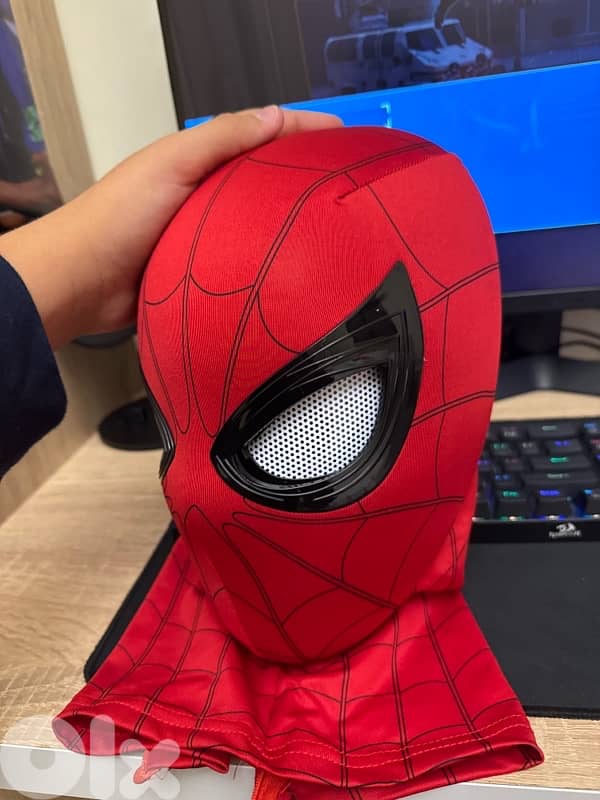 very rare spider man tom holland spider man mask 1