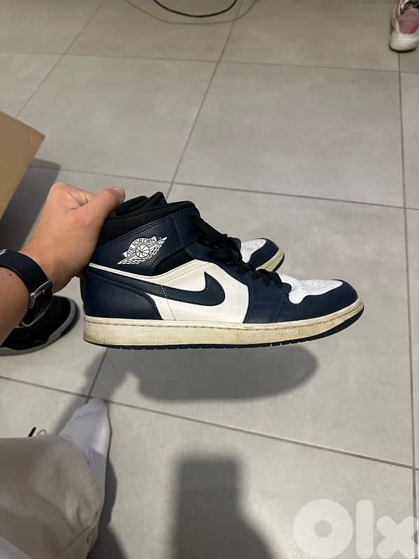 jordan 1s (authentic) like new 3