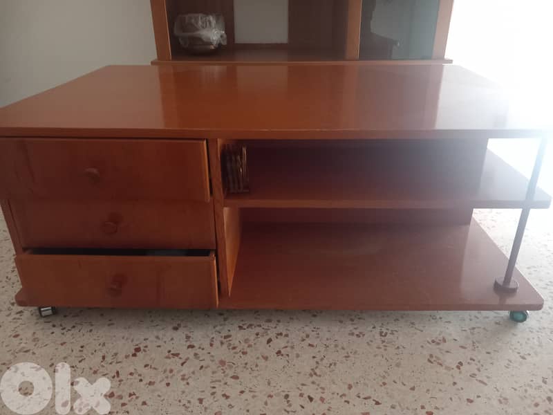 big wooden cofee table 1